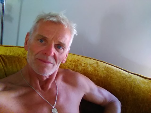Profil von Isack